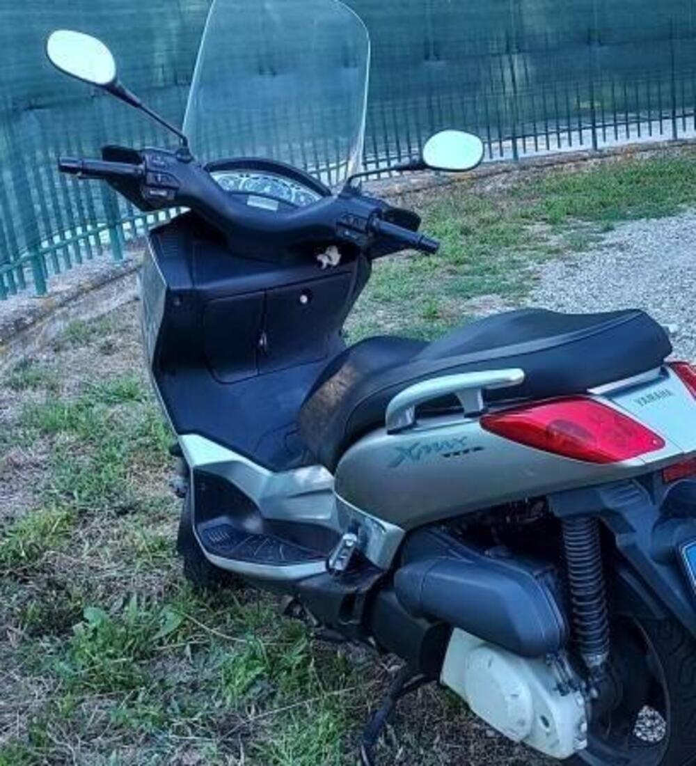 Yamaha X-Max 250 (2005 - 07) (6)