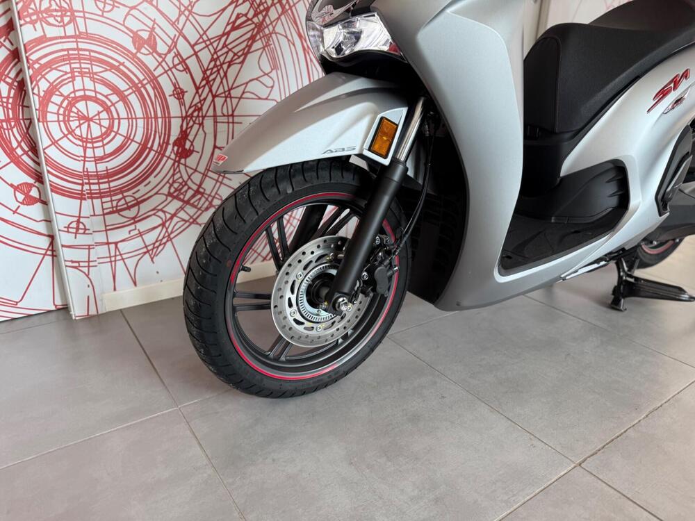 Honda SH 350 Sport (2021 - 24) (13)