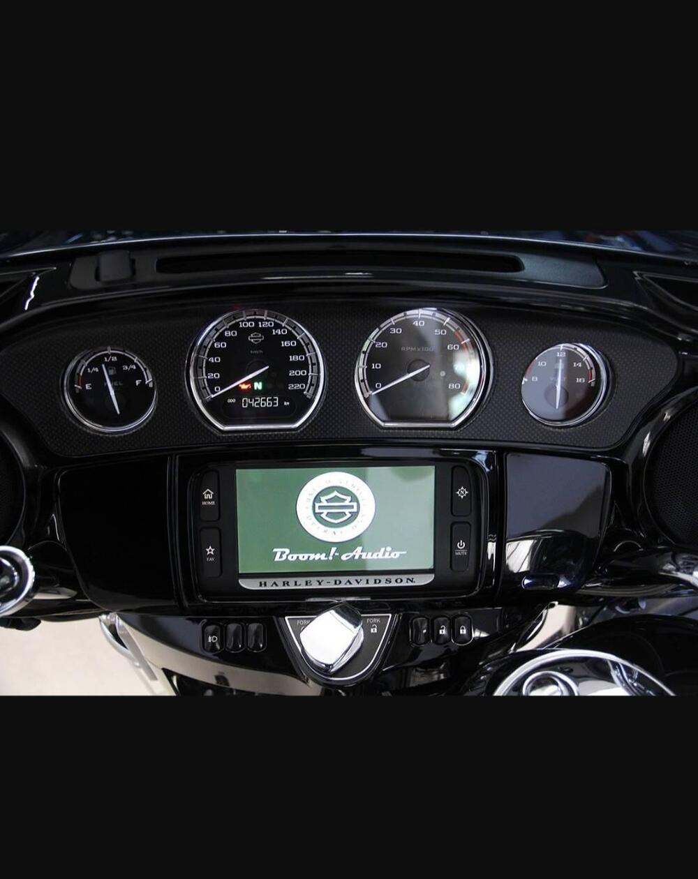 Harley-Davidson 1800 Ultra Limited (2014 - 16) (13)