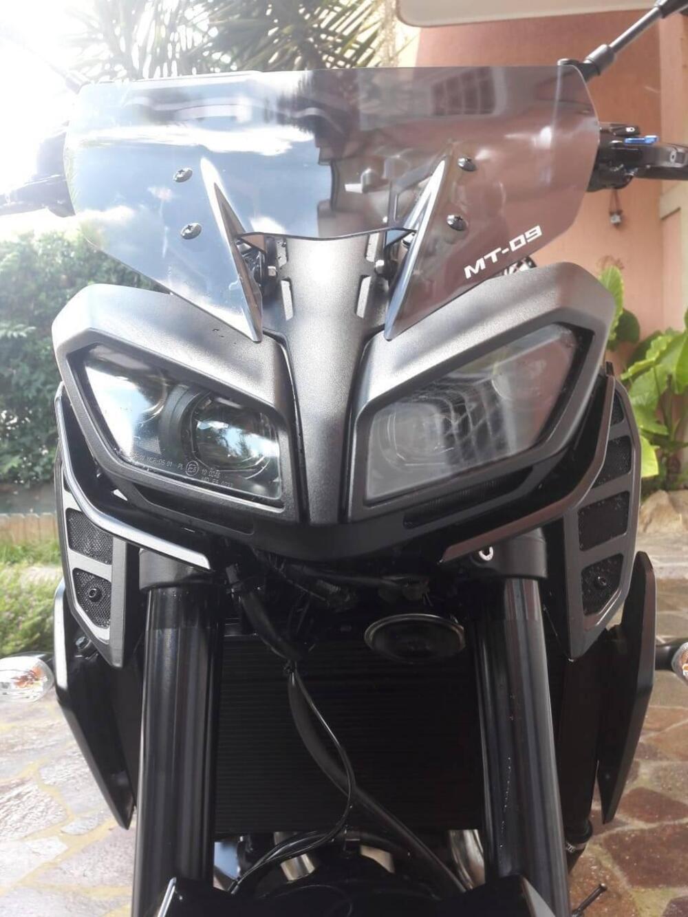 Yamaha MT-09 (2017 - 20) (4)