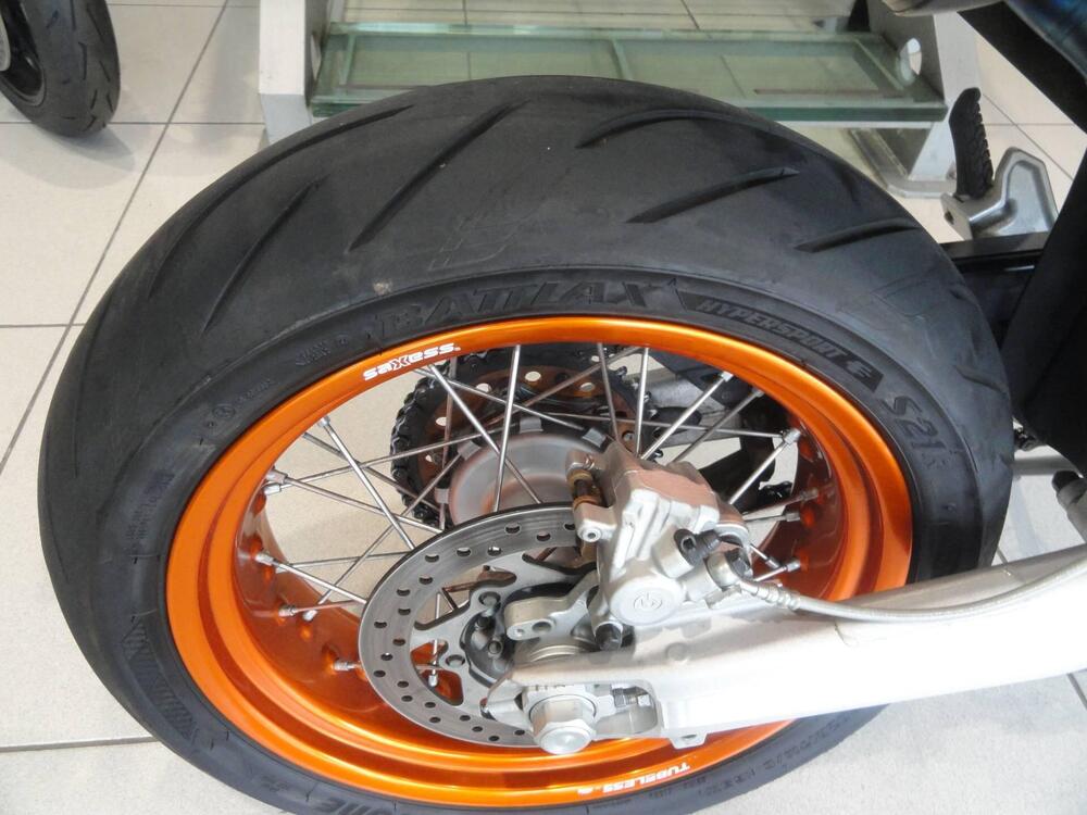 KTM 690 SMC R (2012 -17) (4)