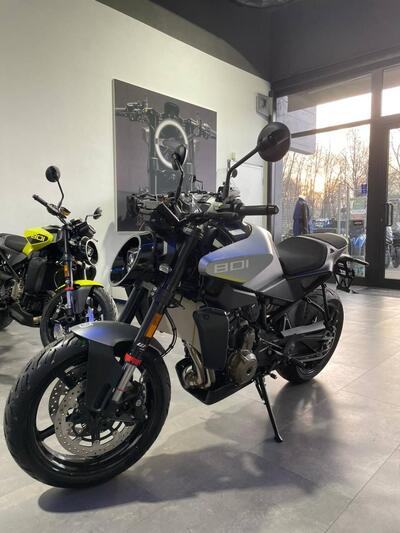 Husqvarna Vitpilen 801 L (2025 - 26) nuova