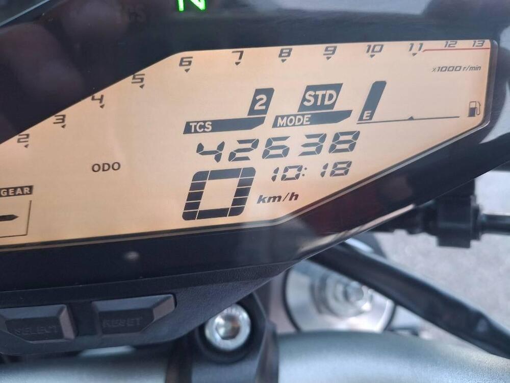 Yamaha MT-09 ABS (2016) (11)