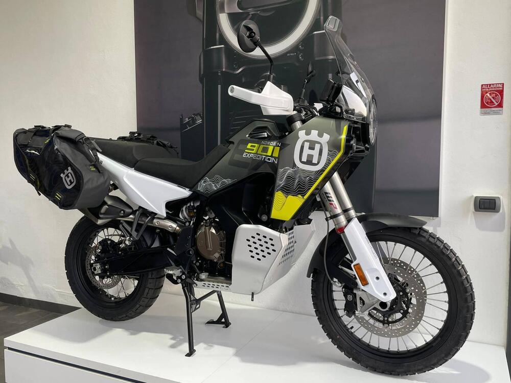 Husqvarna Norden 901 Expedition (2025 - 26) (2)