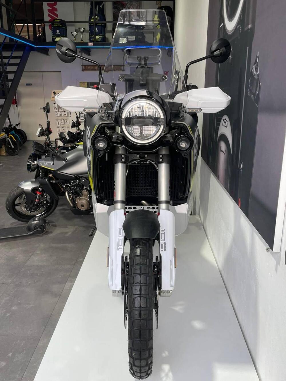 Husqvarna Norden 901 Expedition (2025 - 26) (3)