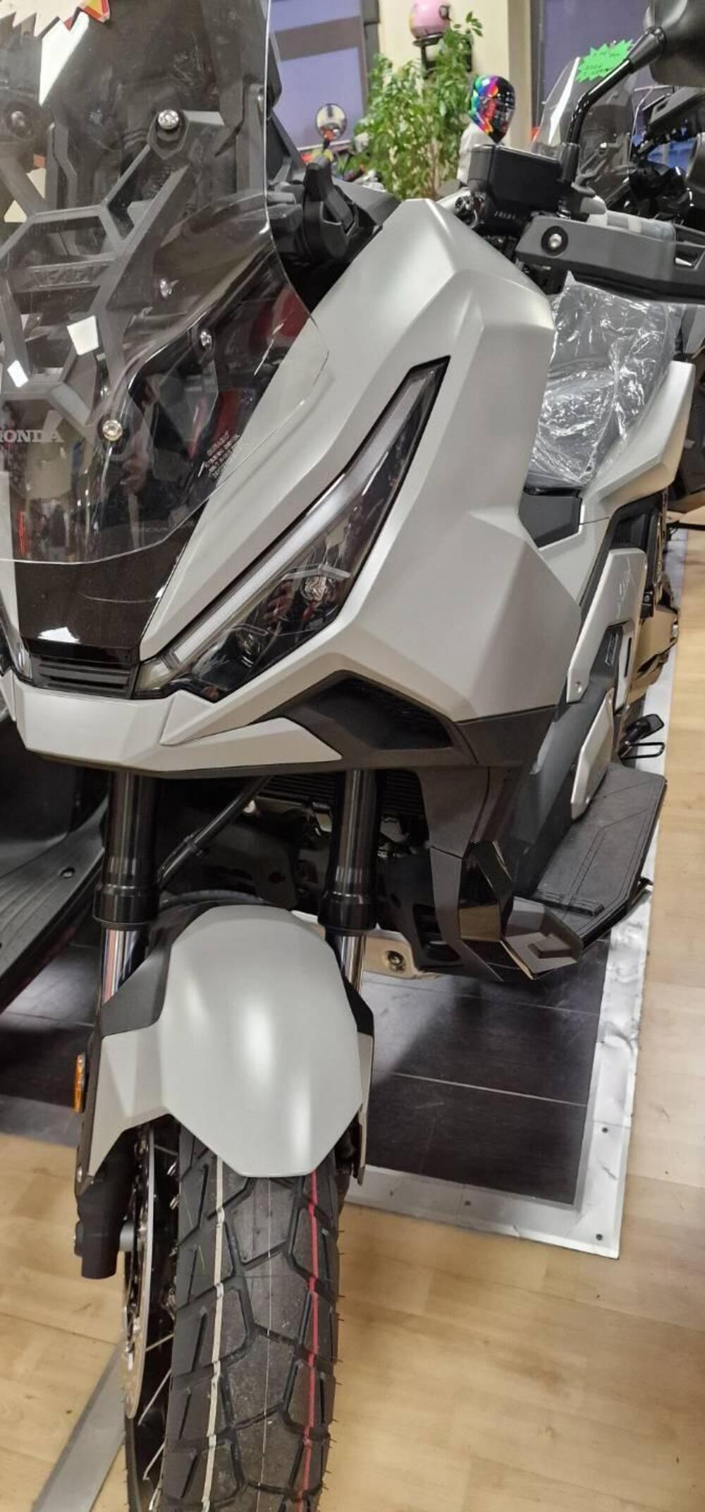 Honda X-ADV 750 (2025 - 26) (4)