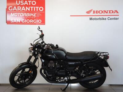 Moto Guzzi V7 III Stone (2017 - 20) usata