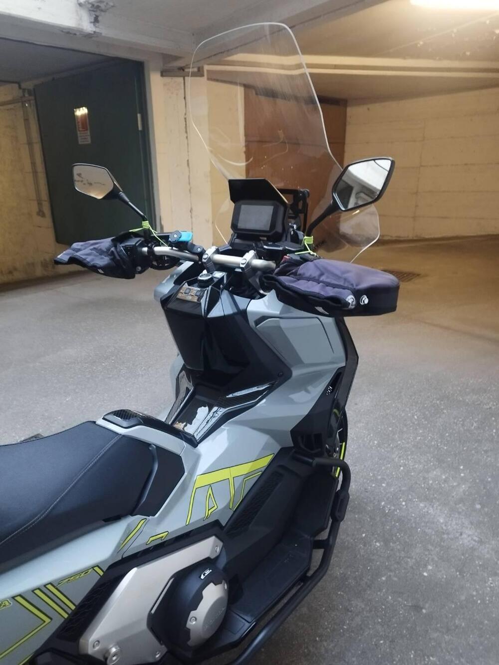 Honda X-ADV 750 DCT (2021 - 24) (3)