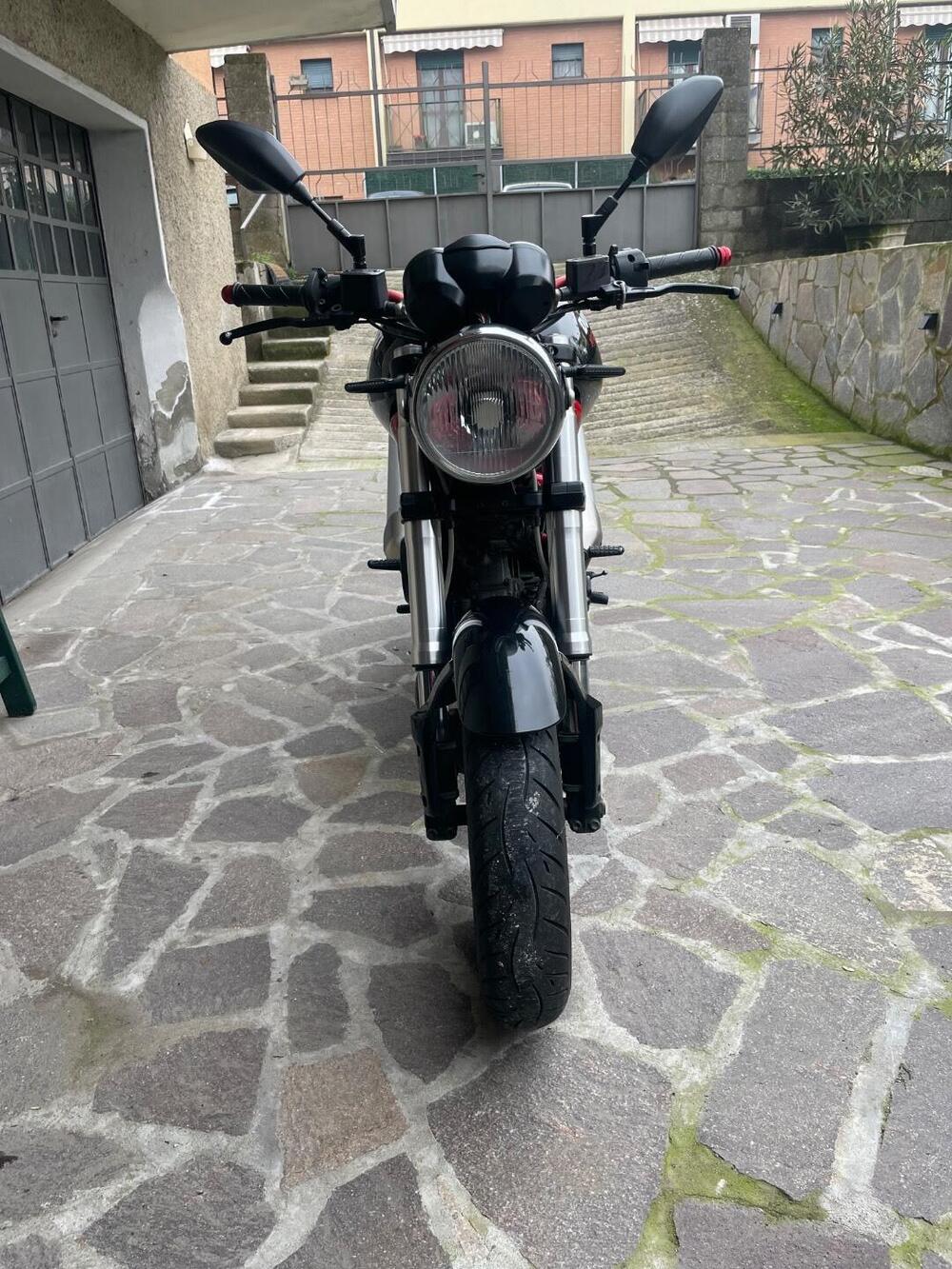 Ducati Monster 695 (2006 - 08) (5)