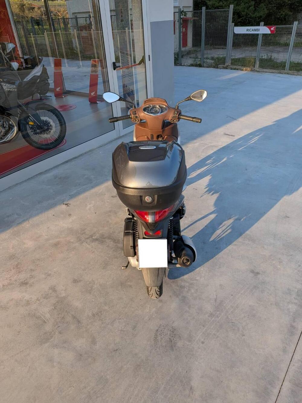 Piaggio Medley 125 ABS (2016 - 19) (5)