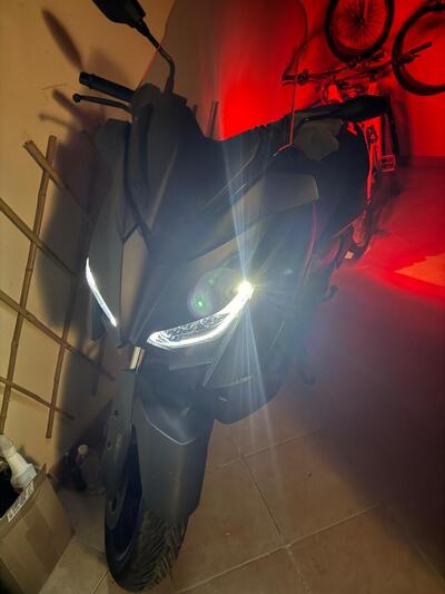 Yamaha X-Max 300 (2021 - 24) usata