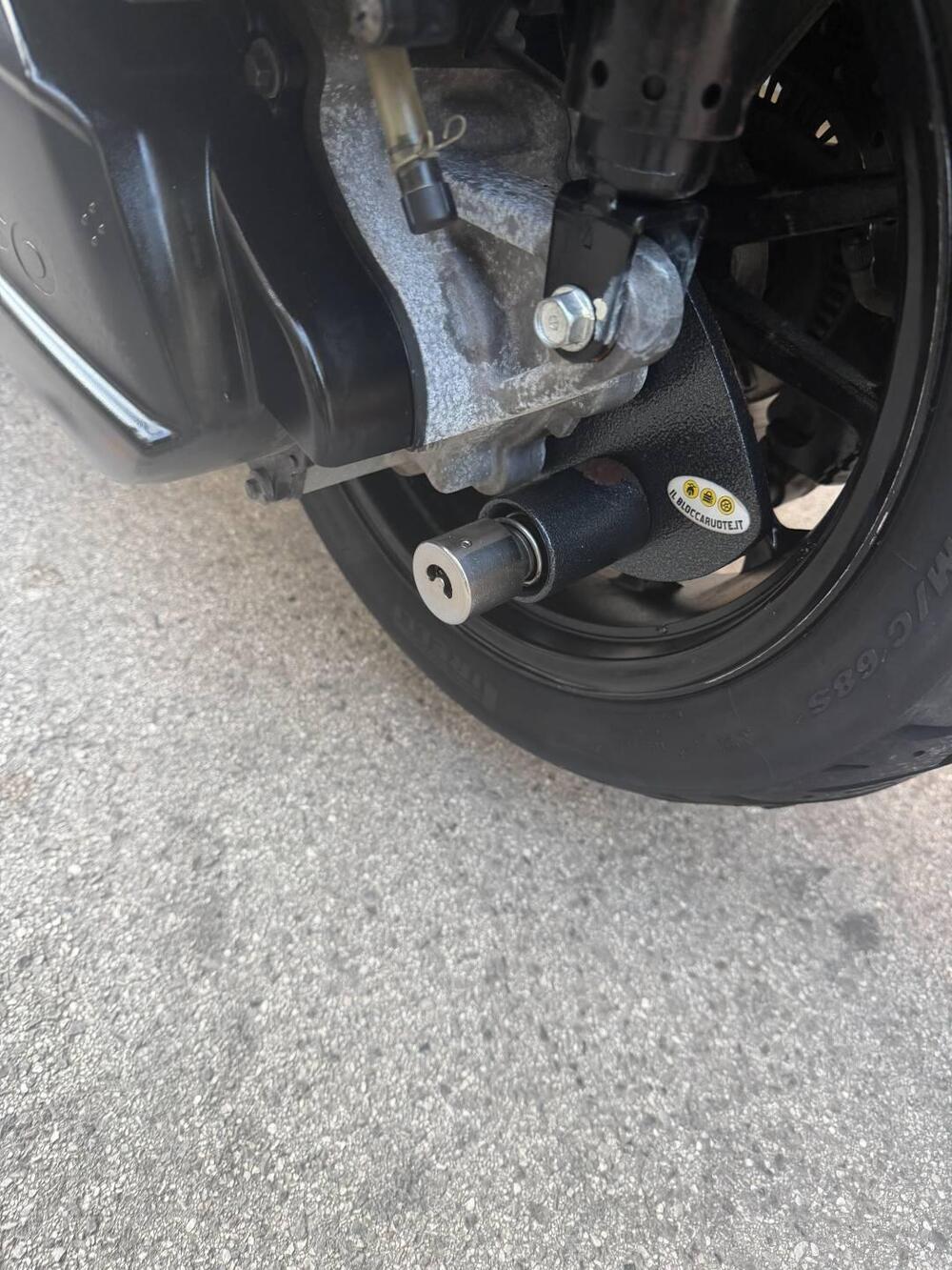 Kymco Agility 300i (2021 - 25) (6)