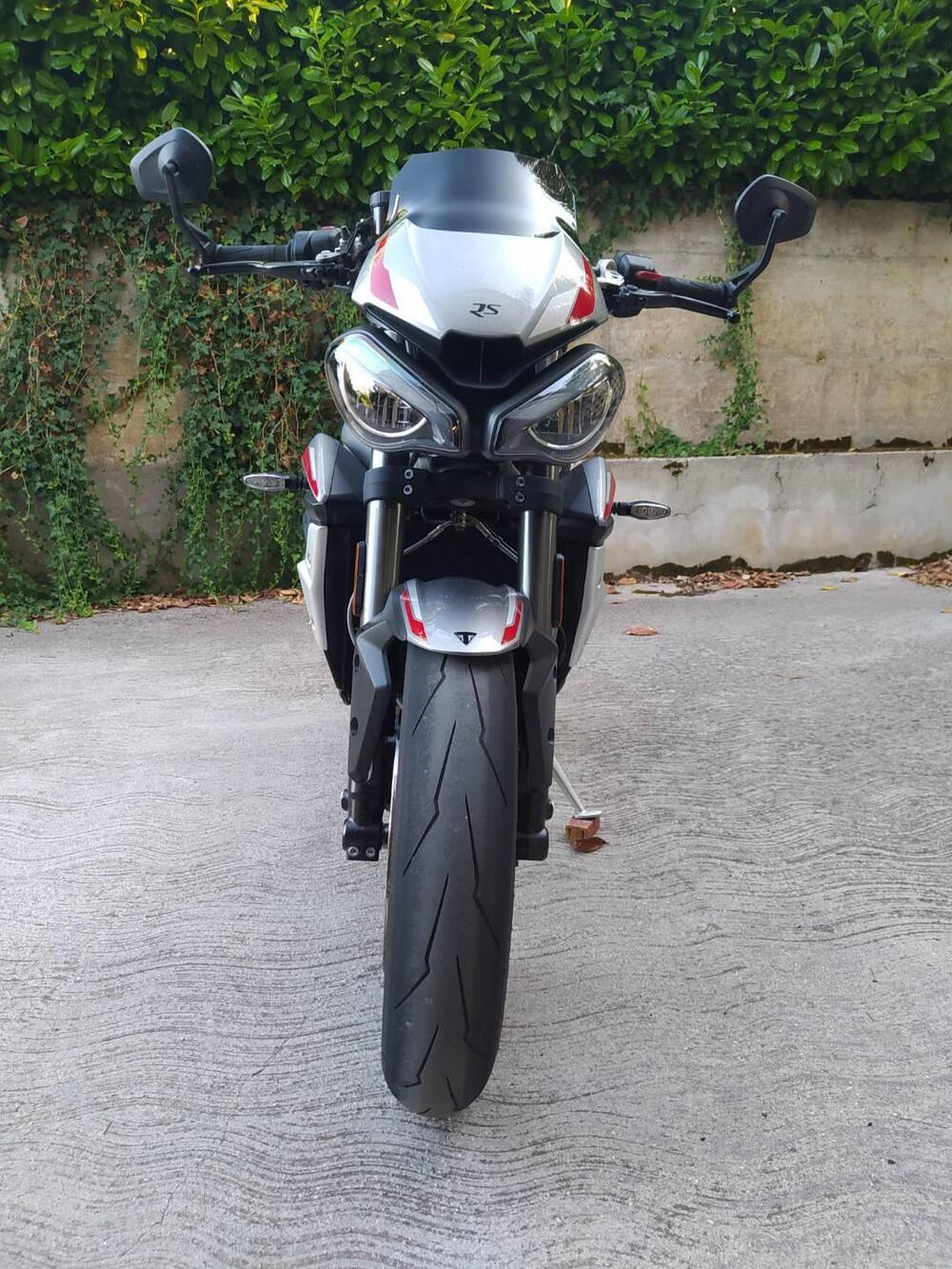 Triumph Street Triple RS (2020 - 22) (2)