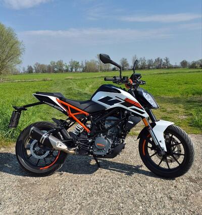 KTM 125 Duke (2021 - 23) usata