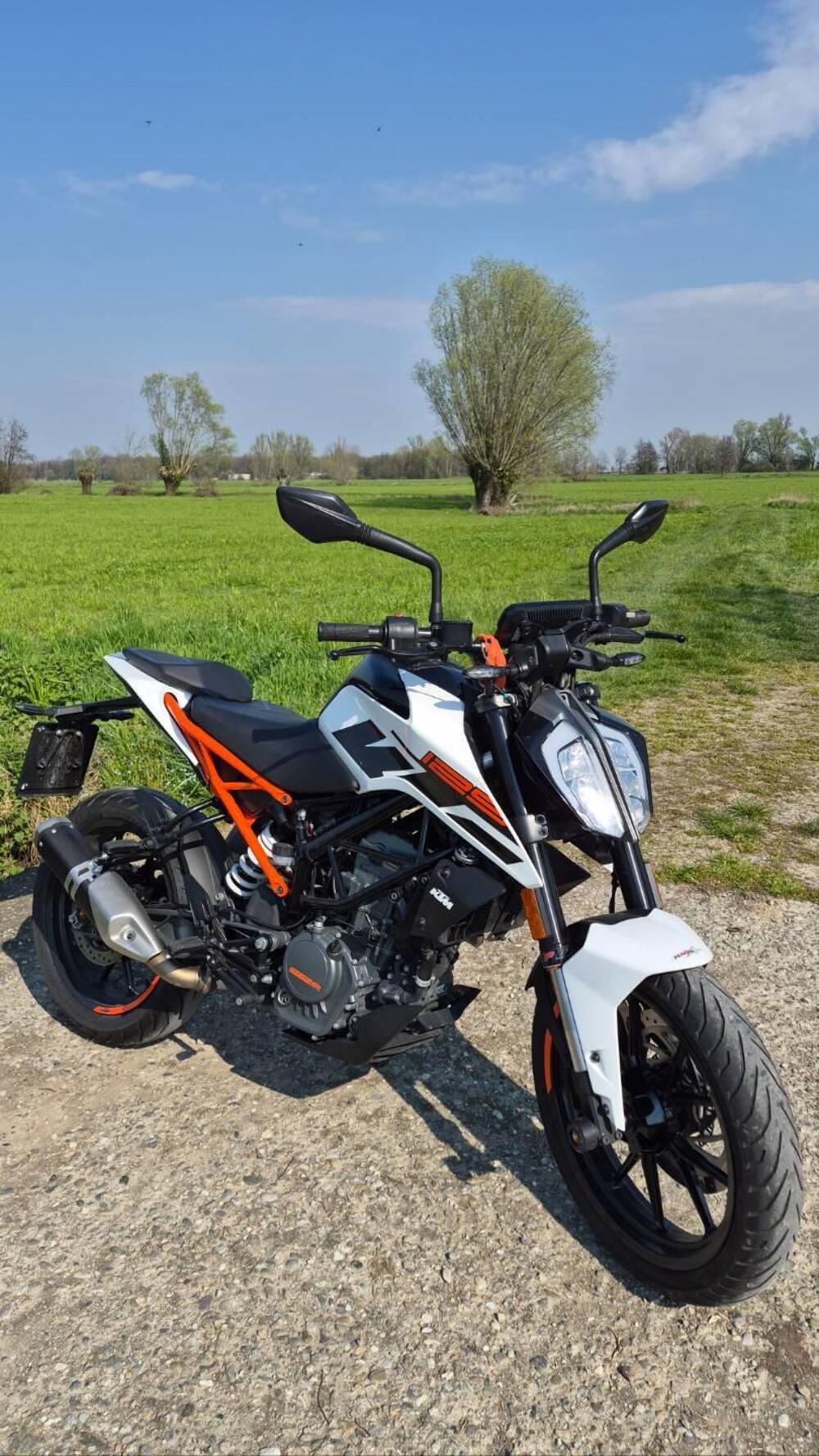 KTM 125 Duke (2021 - 23) (2)