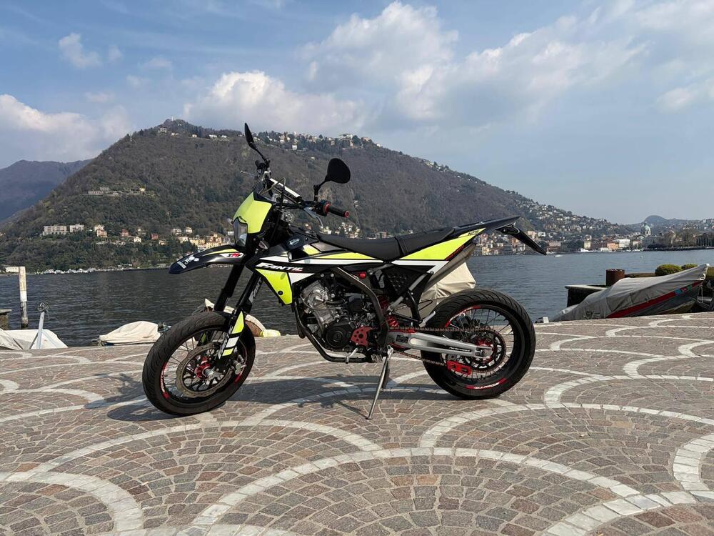 Fantic Motor XMF 125 Motard Performance 4t (2021 - 22) (2)