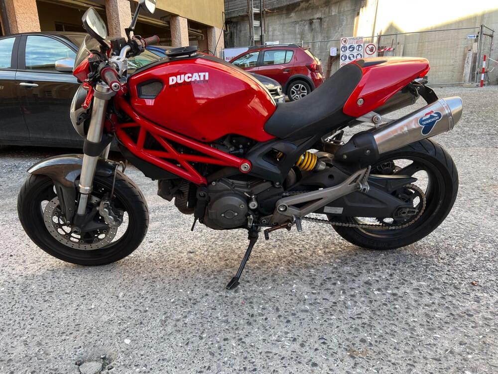 Ducati Monster 696 (2008 - 13) (4)