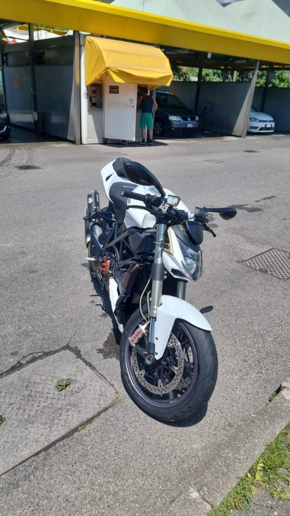 Ducati Streetfighter (2009 - 12) (4)