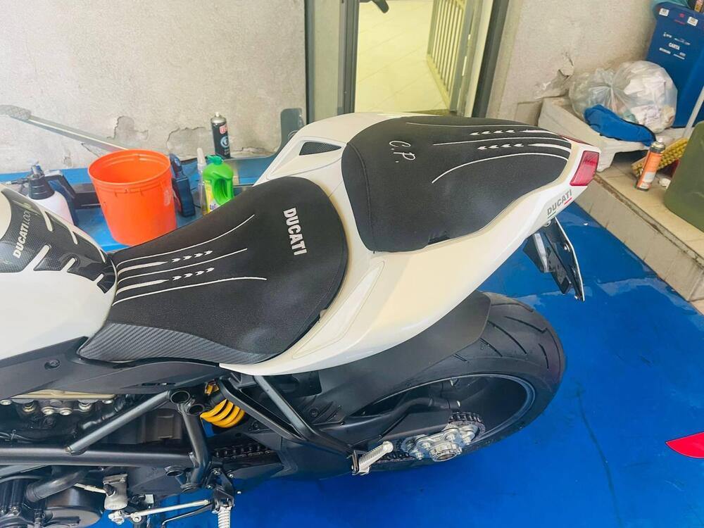 Ducati Streetfighter (2009 - 12) (5)