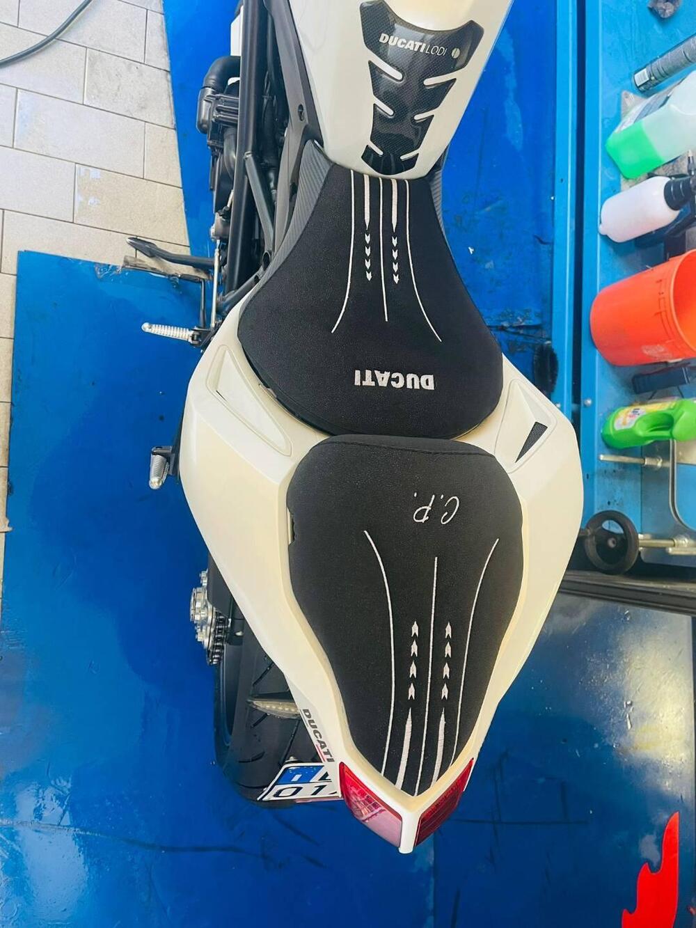 Ducati Streetfighter (2009 - 12) (6)