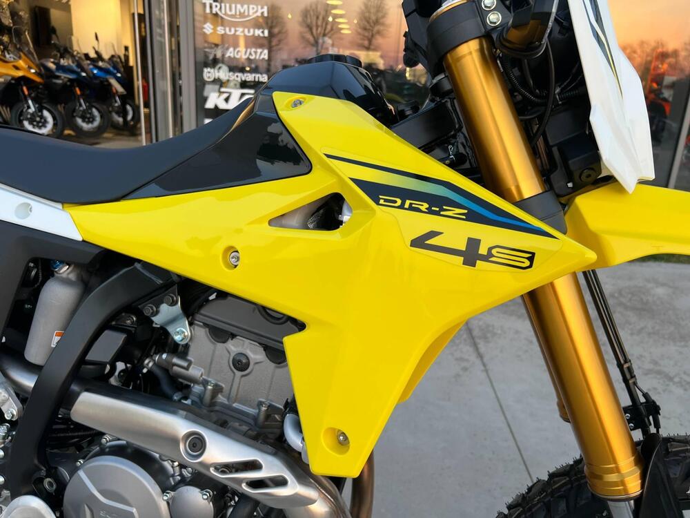 Suzuki DR-Z4S (2025 - 26) (2)