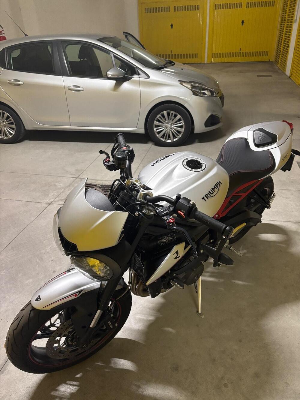 Triumph Street Triple R (2017 - 20) (4)