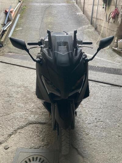 Yamaha T-Max 560 Tech Max (2025 - 26) usata