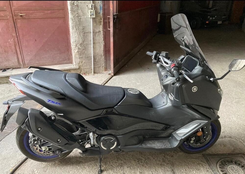 Yamaha T-Max 560 Tech Max (2025 - 26) (4)