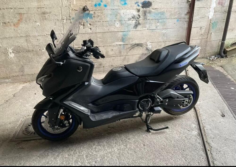 Yamaha T-Max 560 Tech Max (2025 - 26) (8)