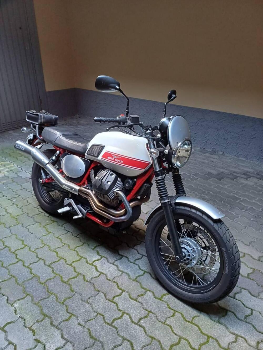 Moto Guzzi V7 II Stornello (2017 - 18) (3)