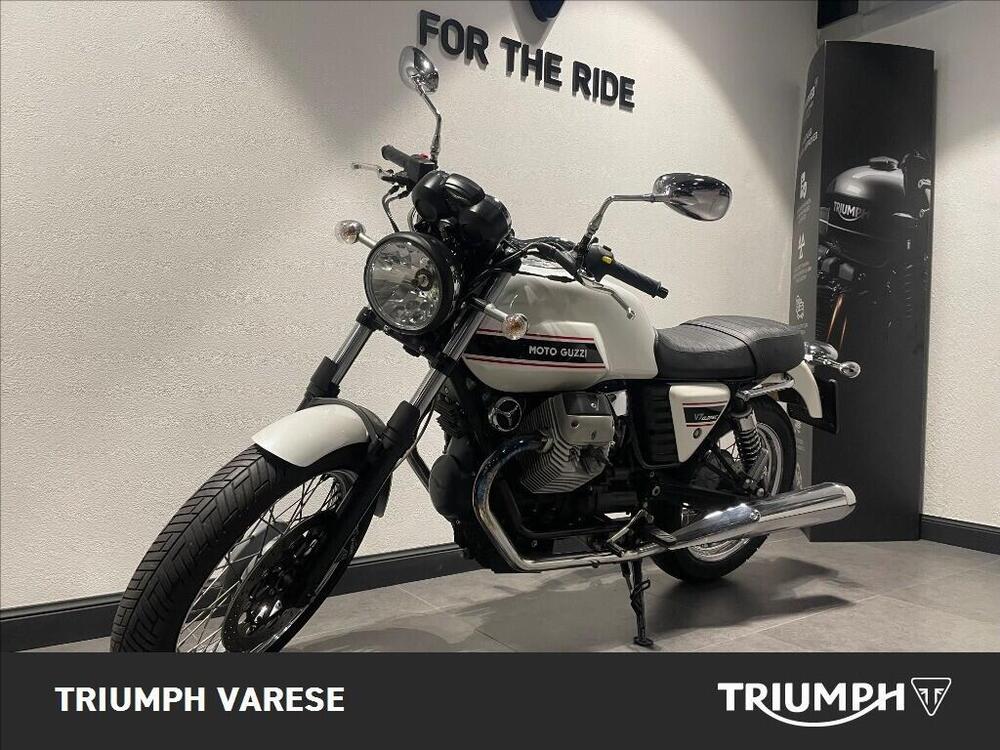 Moto Guzzi V7 Classic (2008 - 12) (3)