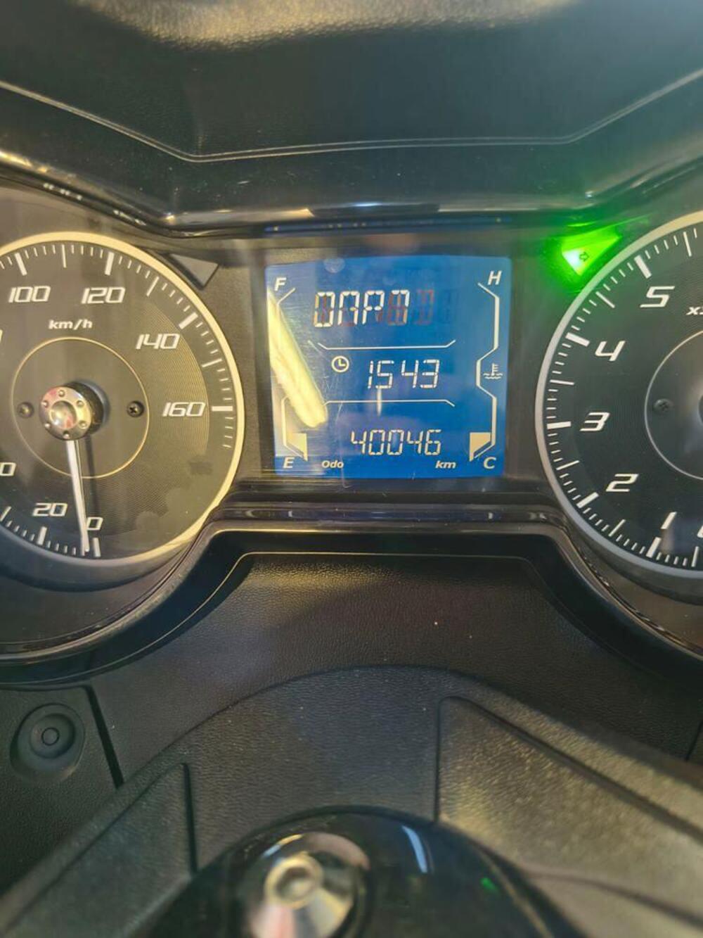 Yamaha X-Max 300 Tech Max (2021 - 24) (5)