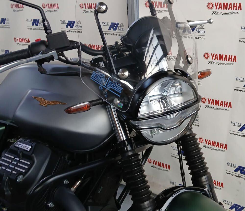 Moto Guzzi V7 Stone Centenario (2021 - 22) (3)