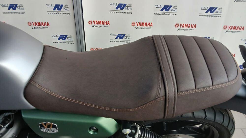 Moto Guzzi V7 Stone Centenario (2021 - 22) (7)