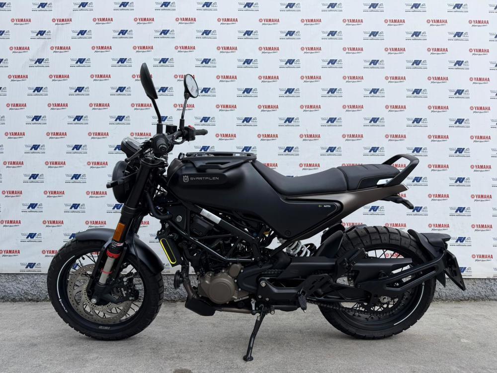 Husqvarna Svartpilen 125 (2021 - 23) (4)