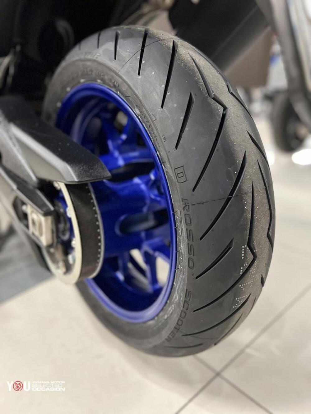 Yamaha T-Max 560 (2022 - 24) (4)