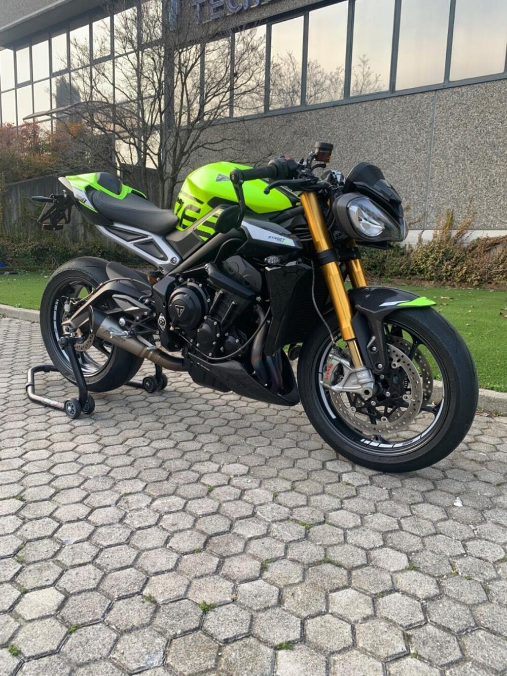 Triumph Street Triple 765 Moto2 Edition (2023 - 24)