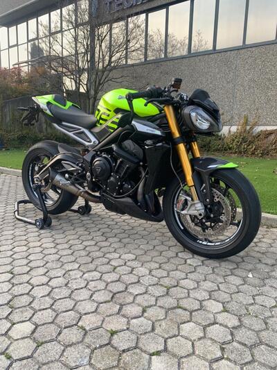 Triumph Street Triple 765 Moto2 Edition (2023 - 24) usata