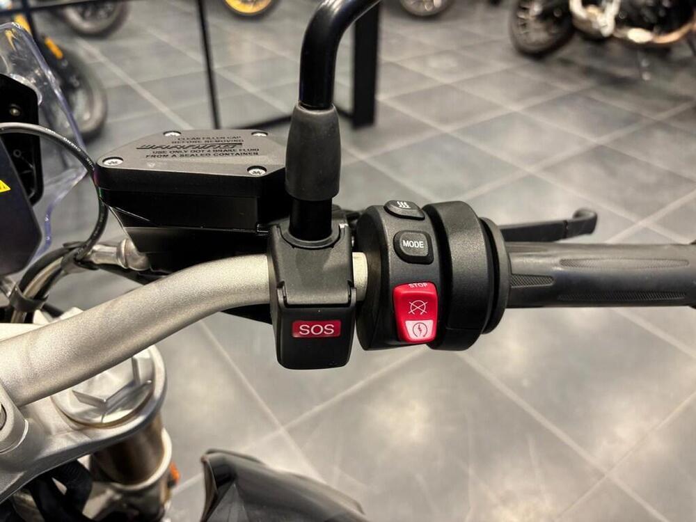 Bmw R 1250 R (2021 - 25) (8)