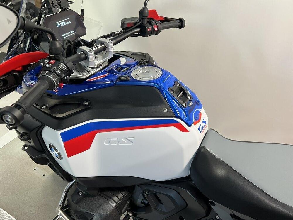 Bmw R 1300 GS Adventure Trophy (2025 - 26) (6)
