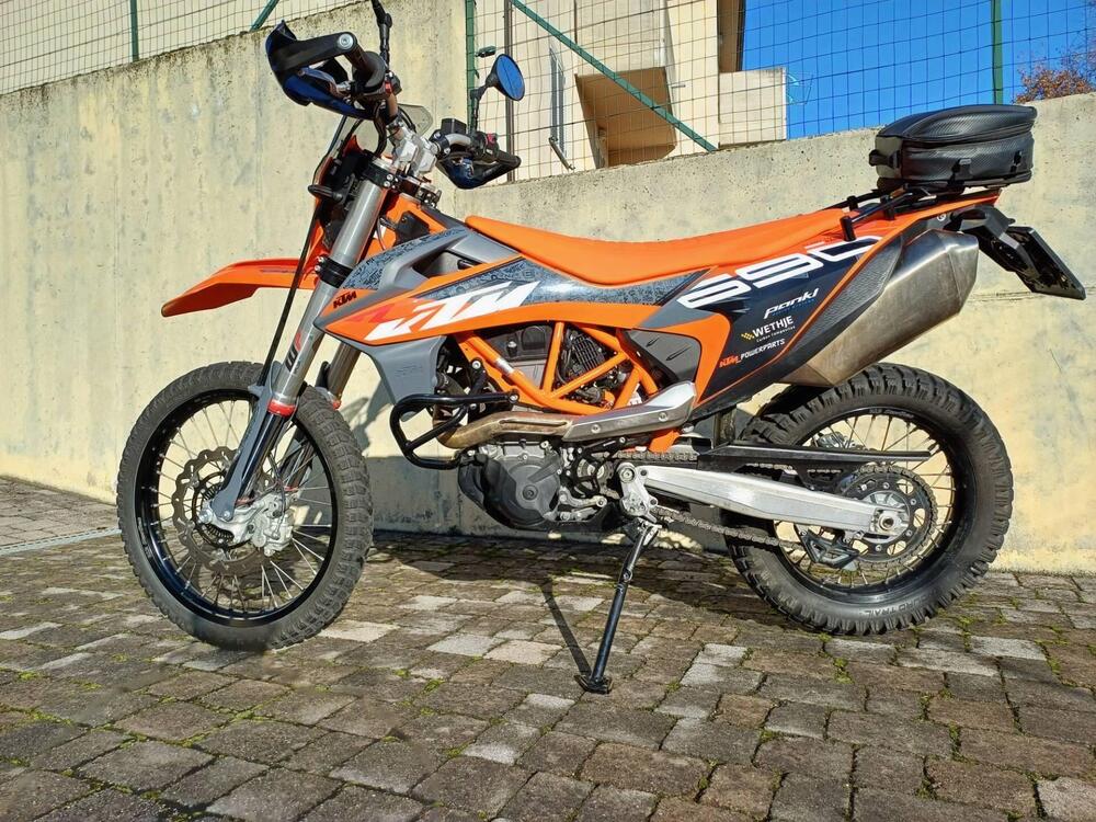 KTM 690 Enduro R (2022 - 25) (2)