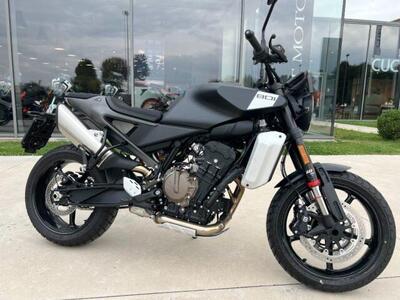 Husqvarna Svartpilen 801 (2024 - 26) nuova