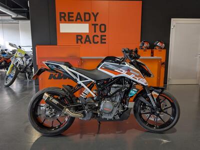 KTM 390 Duke (2021 - 23) usata