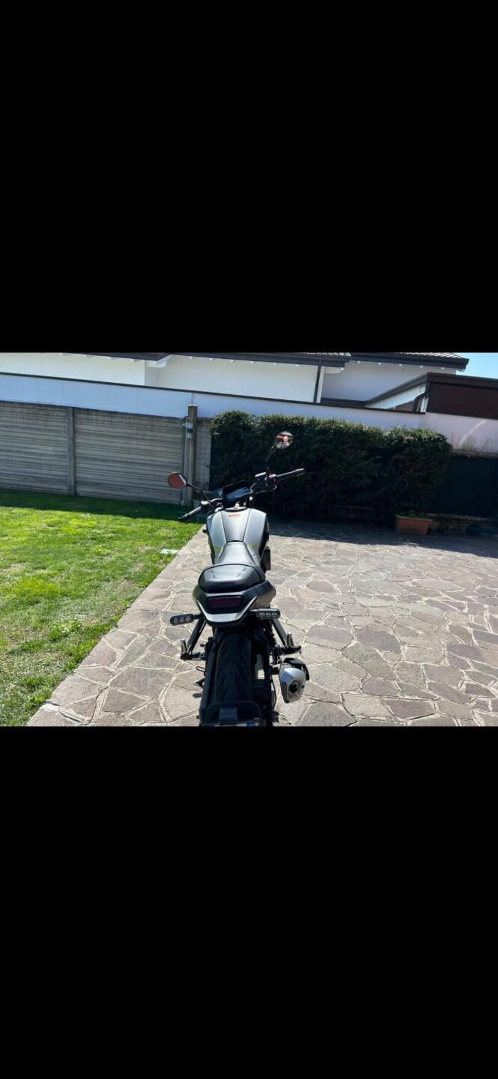 Benelli Leoncino 125 (2022 - 25) (2)