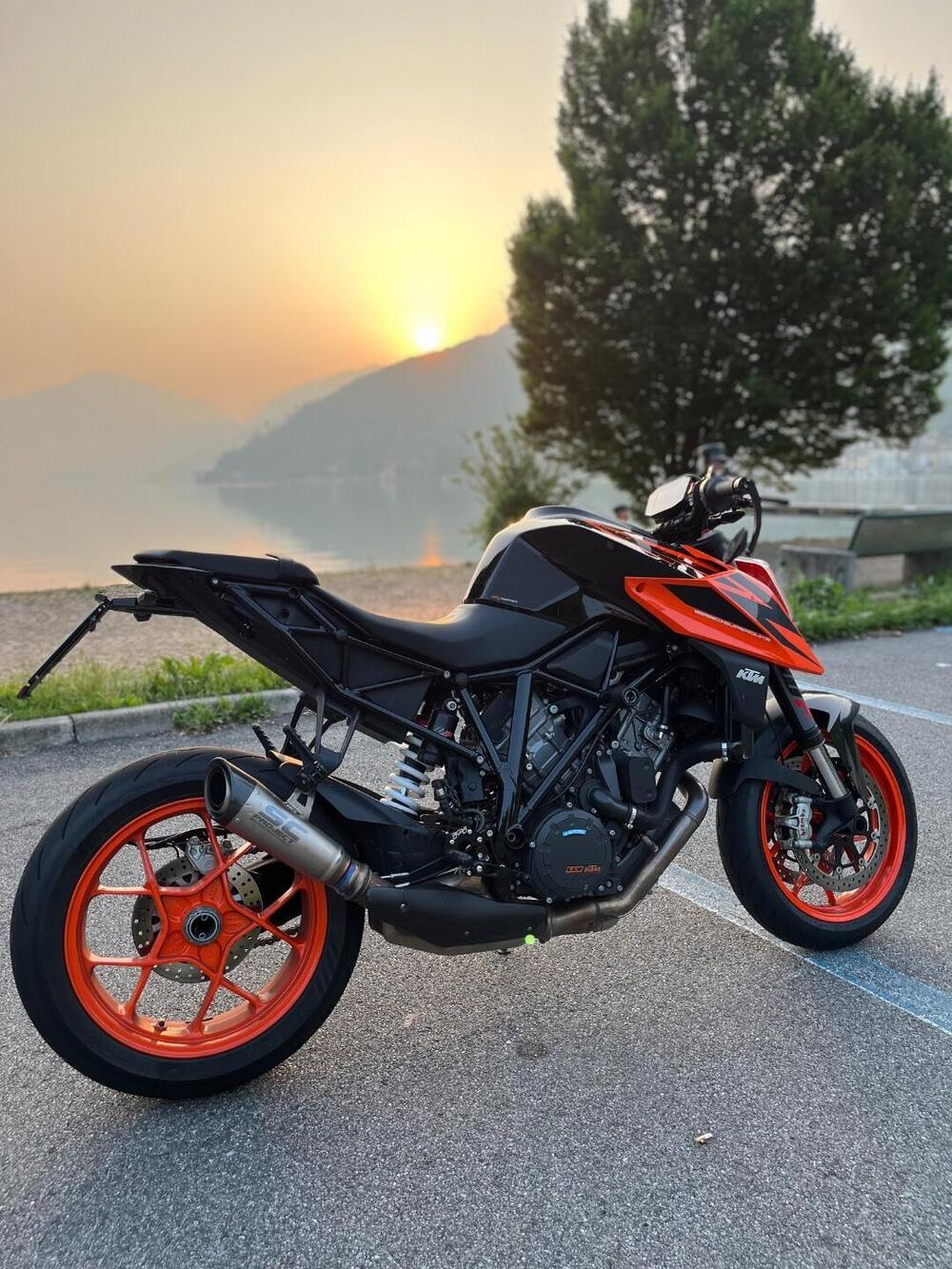 KTM 1290 Super Duke R (2019)