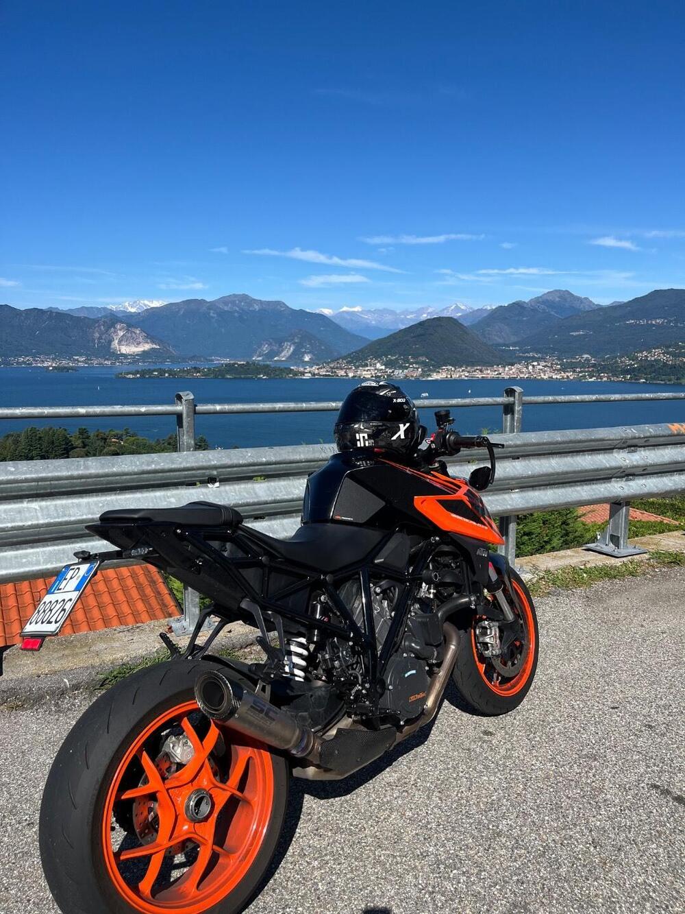 KTM 1290 Super Duke R (2019) (2)