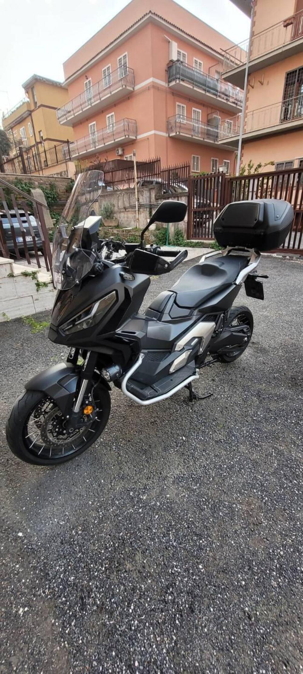 Honda X-ADV 750 DCT Adventure (2021 - 24) (2)