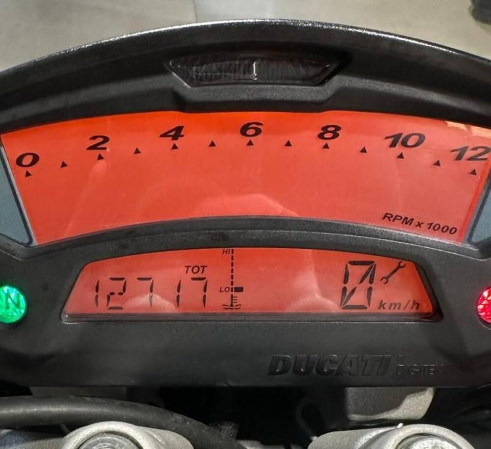 Ducati Monster 696 (2008 - 13) (6)