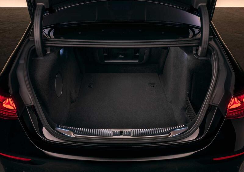 Mercedes-Benz Classe S (2020-->>) (16)