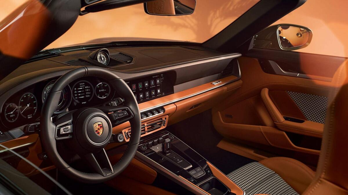 Porsche rivoluziona il cambio: ecco il brevetto per un sistema automatico e manuale simultaneo